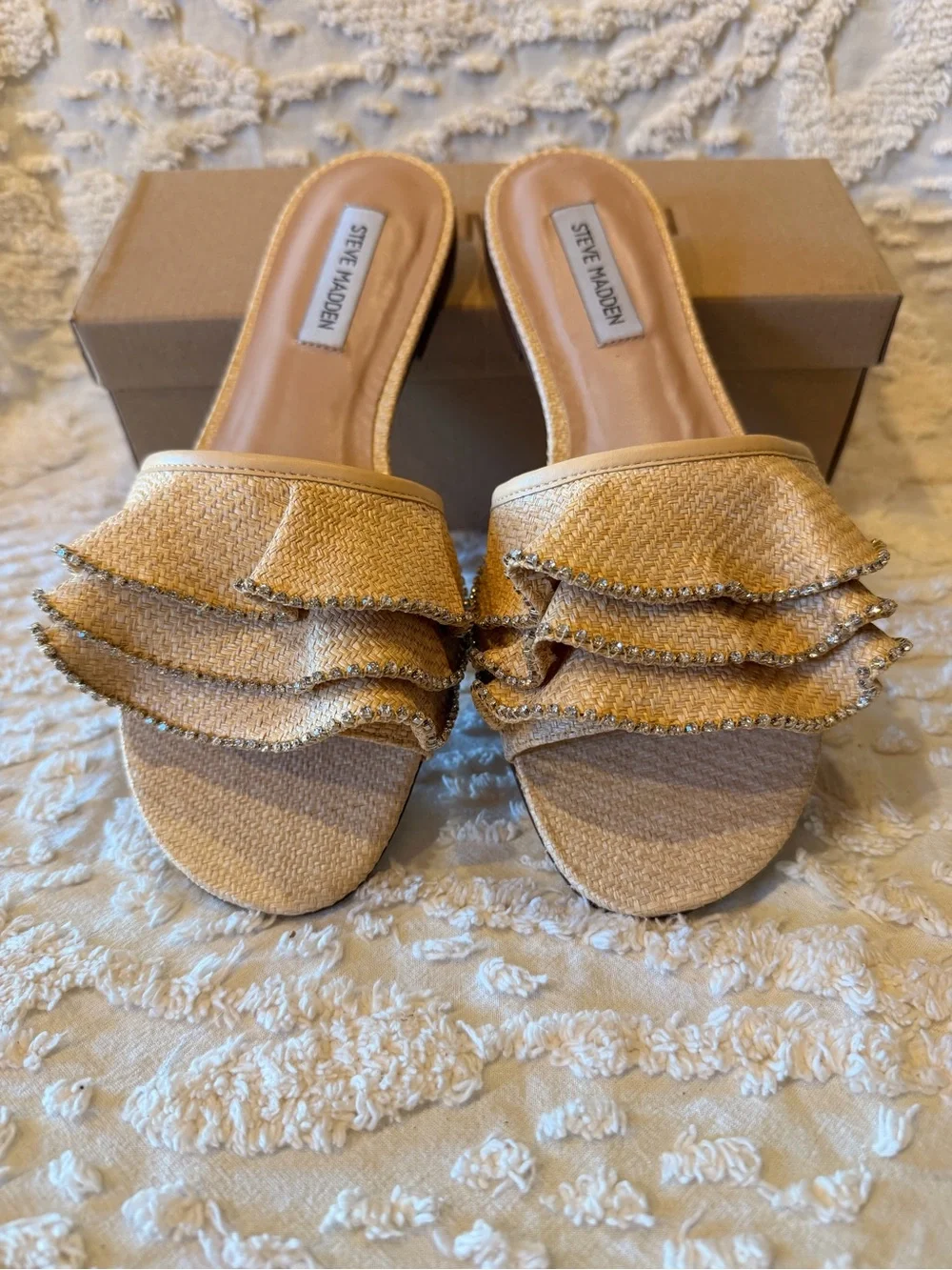 Steve Madden Tan Ruffle Slide Sandals 660
